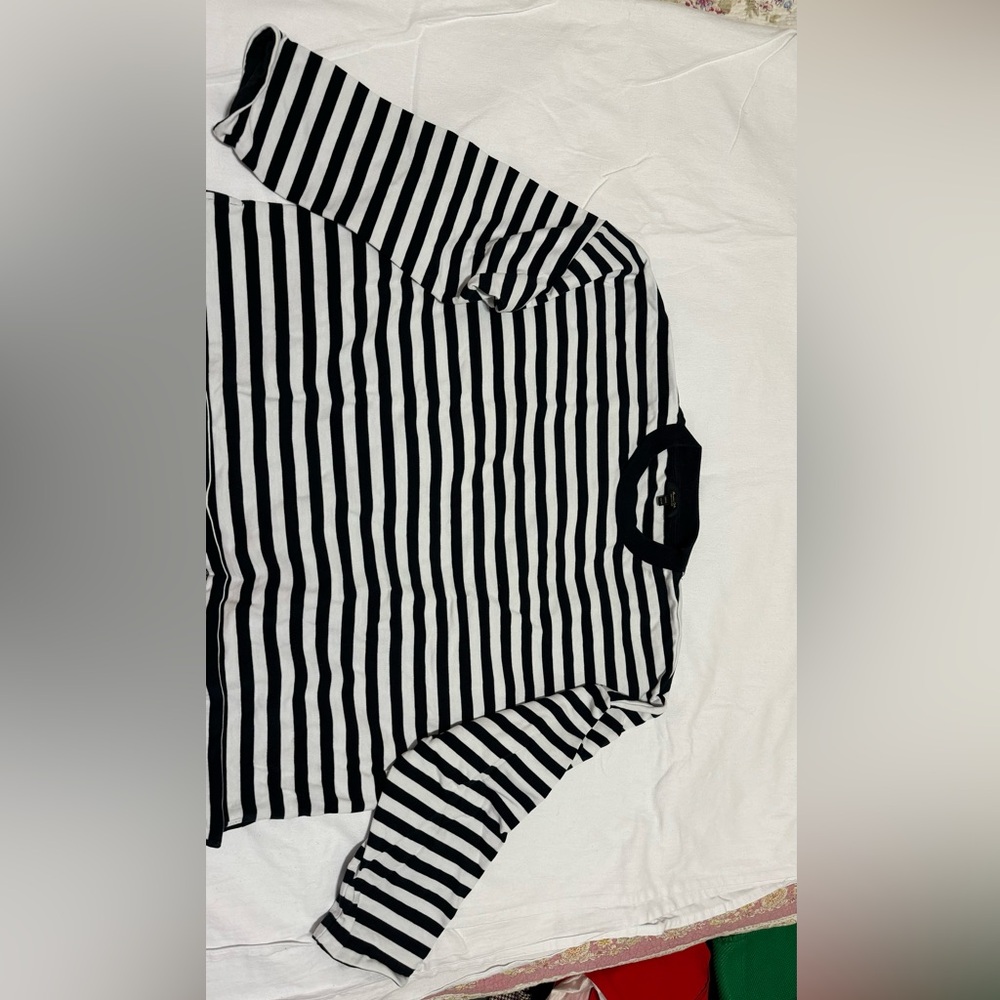 Massimo Dutti stripe long sleeve top , good use condition , size 10